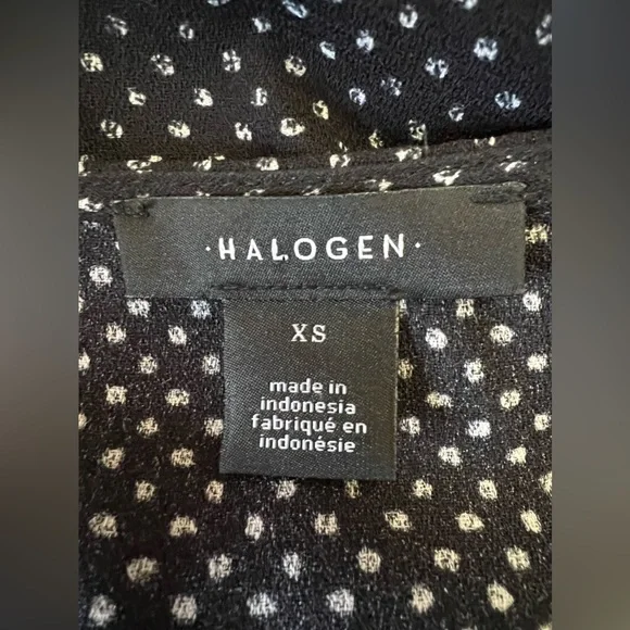 Halogen - NWOT - True wrap dress, flattering and flowing, classic style! S/XS - Picture 3 of 4